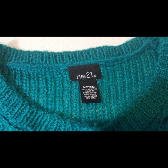 RUE 21 knitted sweater - Picture 5 of 5